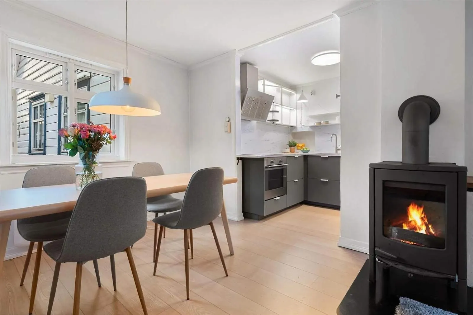 Dinbnb Apartments L 400M To Bryggen L Luxury L Bergenhouse L Fireplace